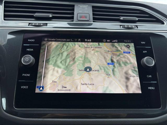 VOLKSWAGEN Tiguan 2.0 TDI 150 CV DSG R-Line TOTAL BLACK