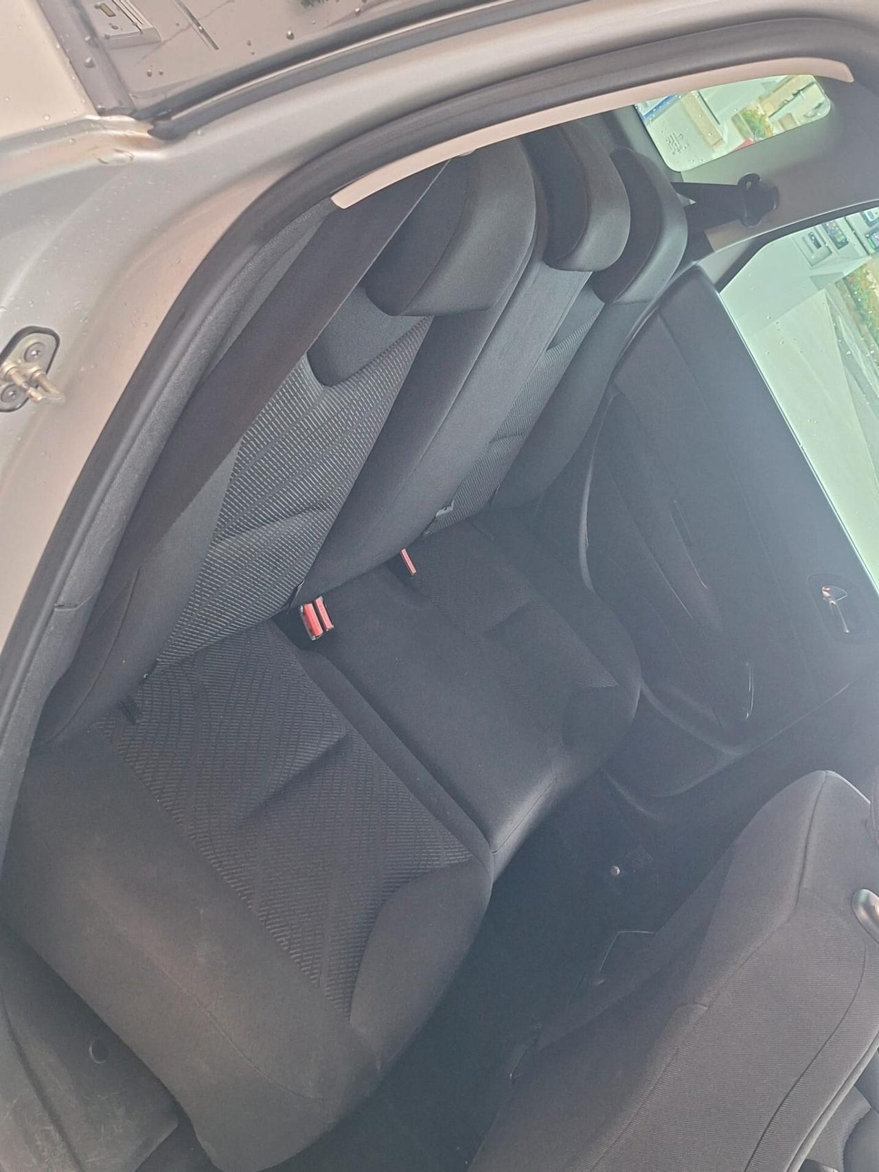 Peugeot 308 1.6 HDi 92 CV SW Business