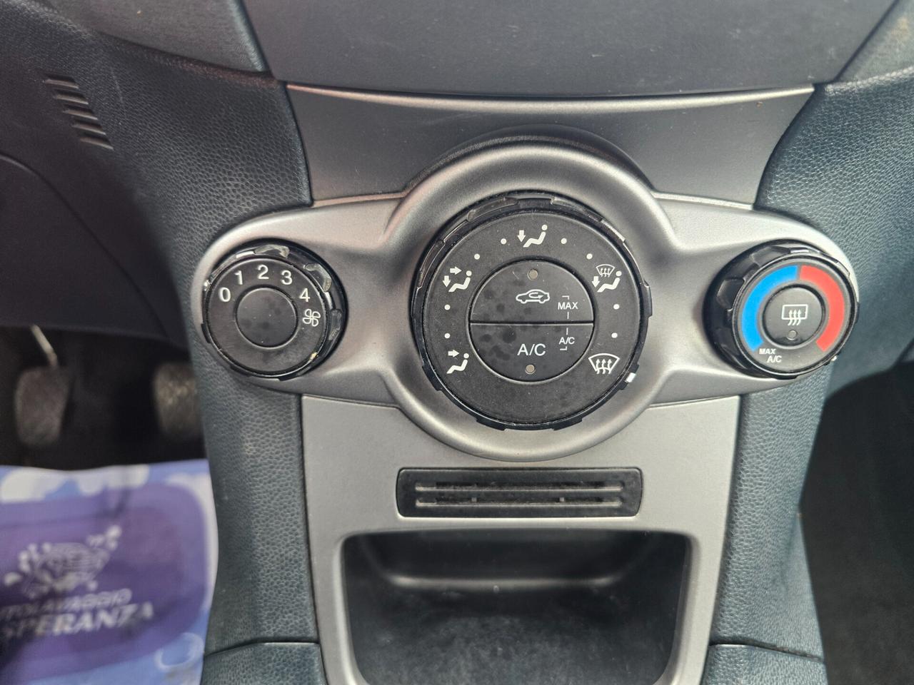 Ford Fiesta 1.4 TDCi 68cv 5porte