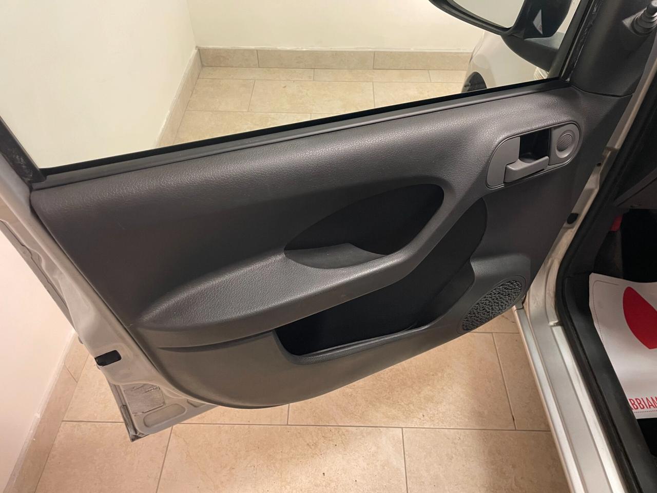 Fiat Panda 1.2 Emotion DISTRIBUZ FRIZIONE TAGLIAN NEOPATENTATI