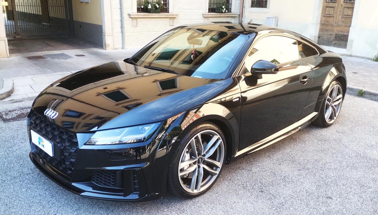 Audi TT Coupé 45 TFSI quattro S-LINE S tronic