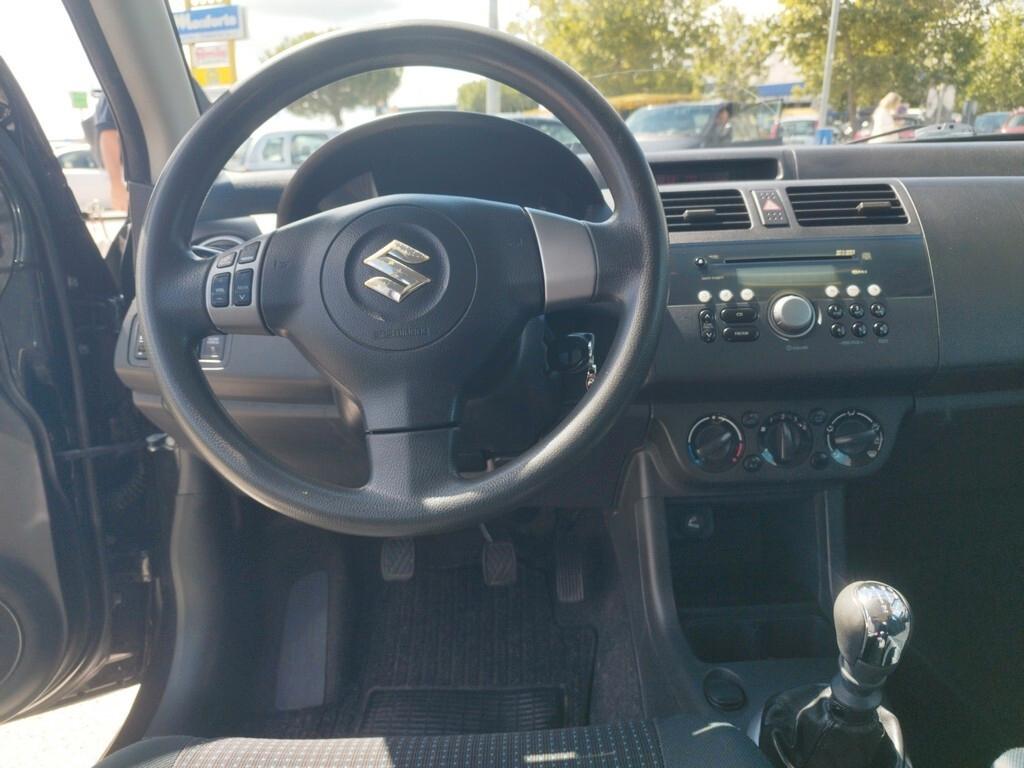 Suzuki Swift 1.3 DDiS 5p. GLX
