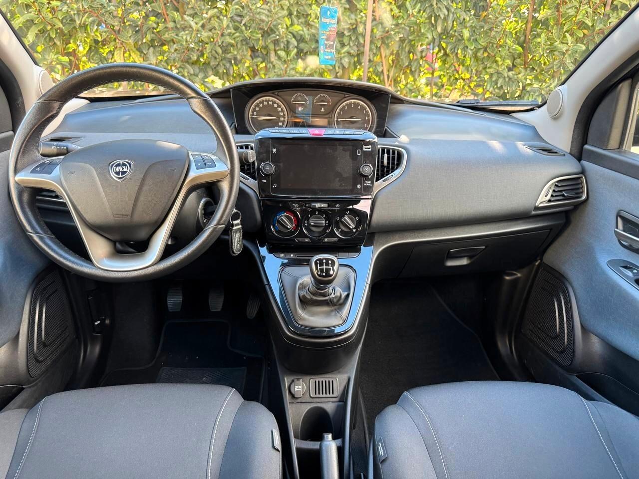 Lancia Ypsilon 1.2 GPL 69 CV 5 porte Ecochic Gold