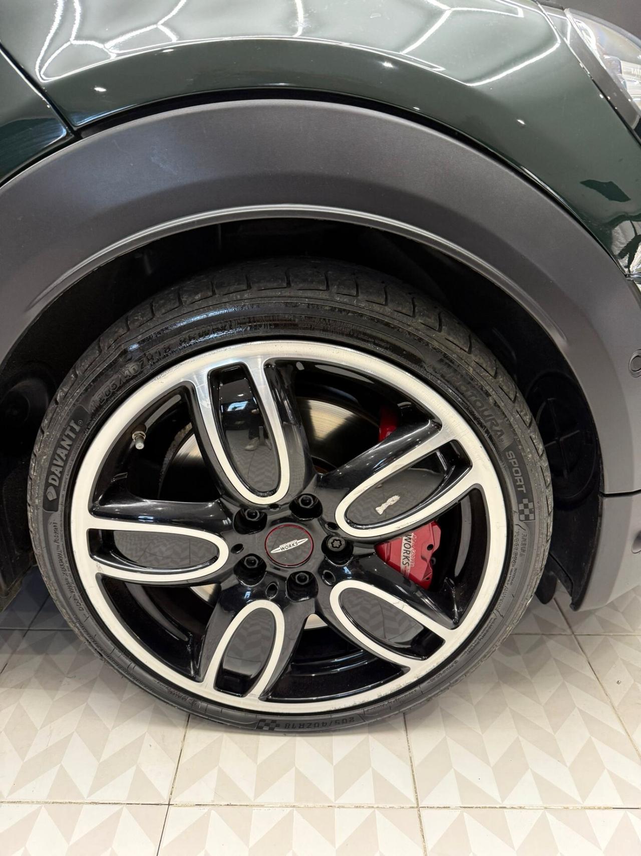 Mini John Cooper Works no super bollo