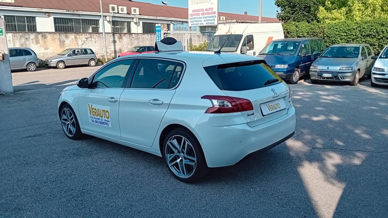 Peugeot 308 BlueHDi 120 S&S EAT6 SW Allure