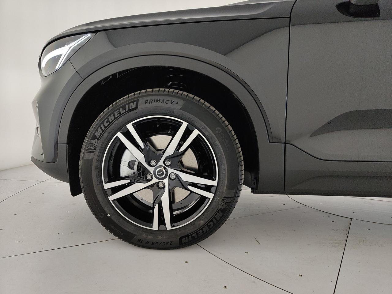 VOLVO XC40 2.0 b3 Plus Dark auto