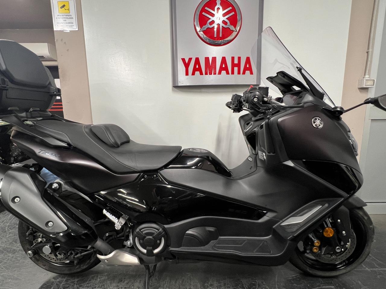 Yamaha TMAX 560 Tech max