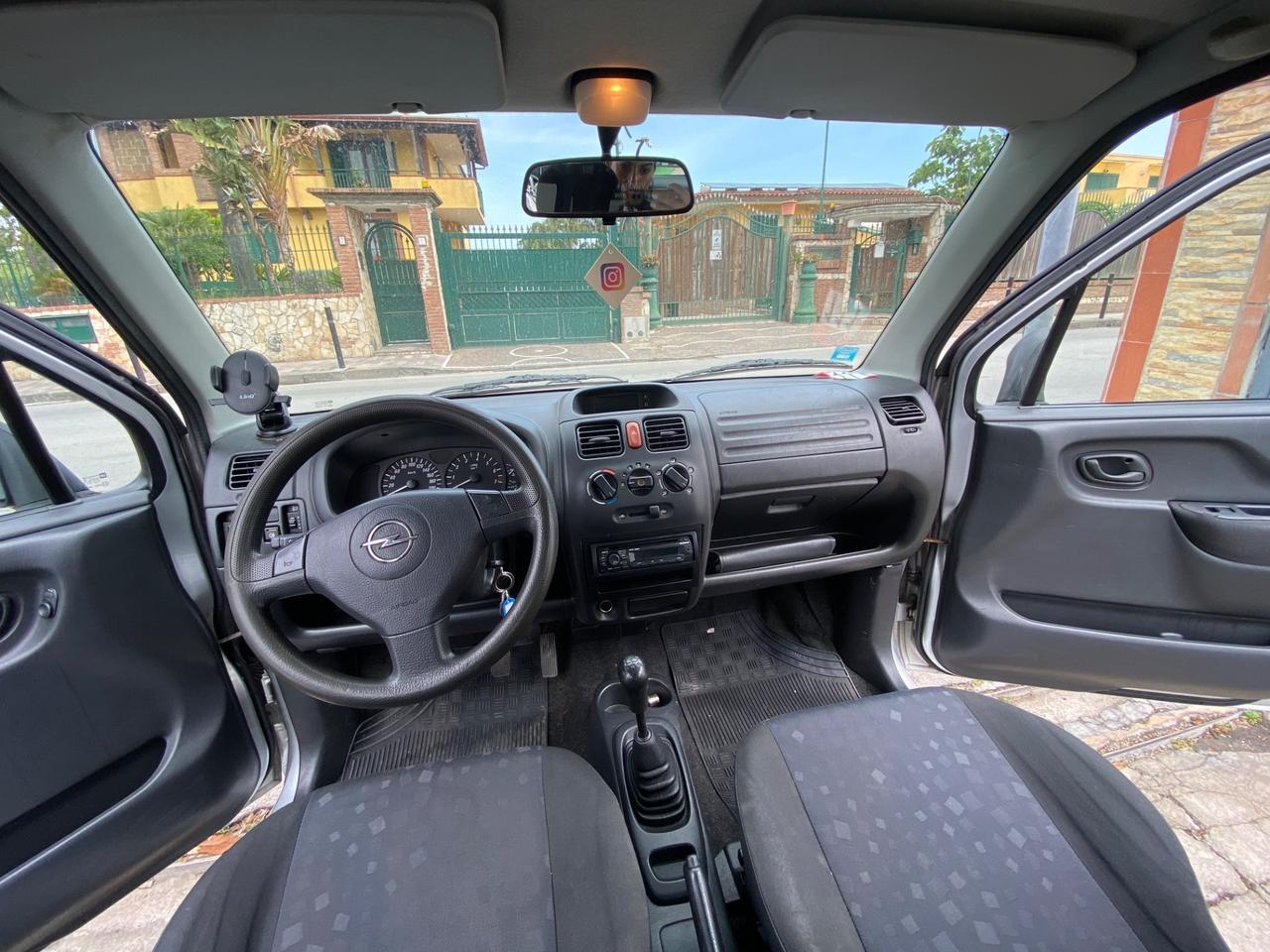 Opel Agila 1.0 12V Club
