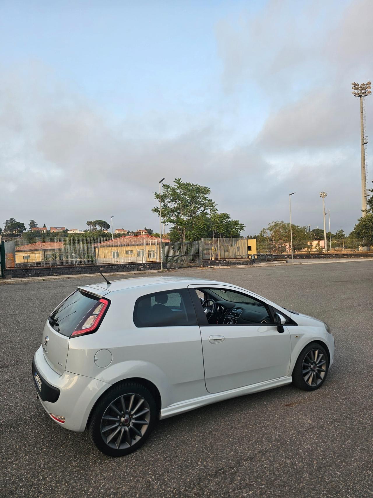 Fiat Punto Evo Sport 1.3 Mjt 90 CV