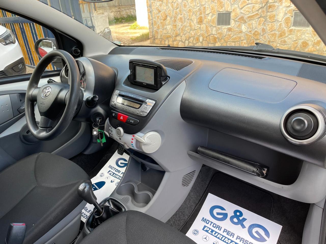 Toyota Aygo 1.0 12V VVT-i 5 porte Now Connect