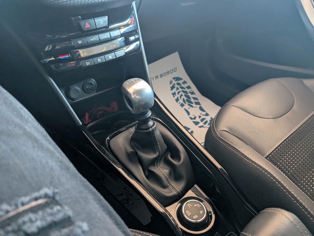 Peugeot 2008 Black Matt 62.000 KM