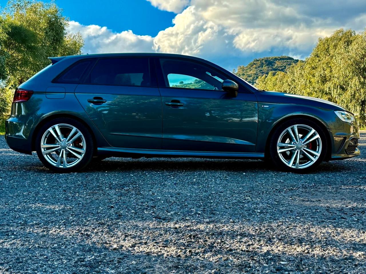AUDI A3 1.6 TDI 110 CV S TRONIC S LINE EDITION