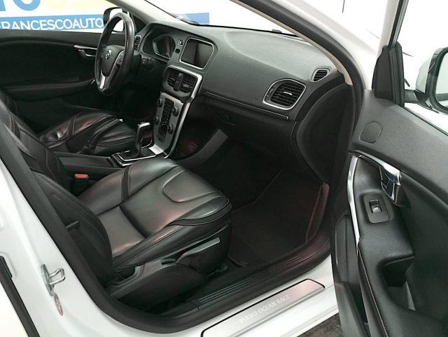 VOLVO V40 2.0 d2 Business my17