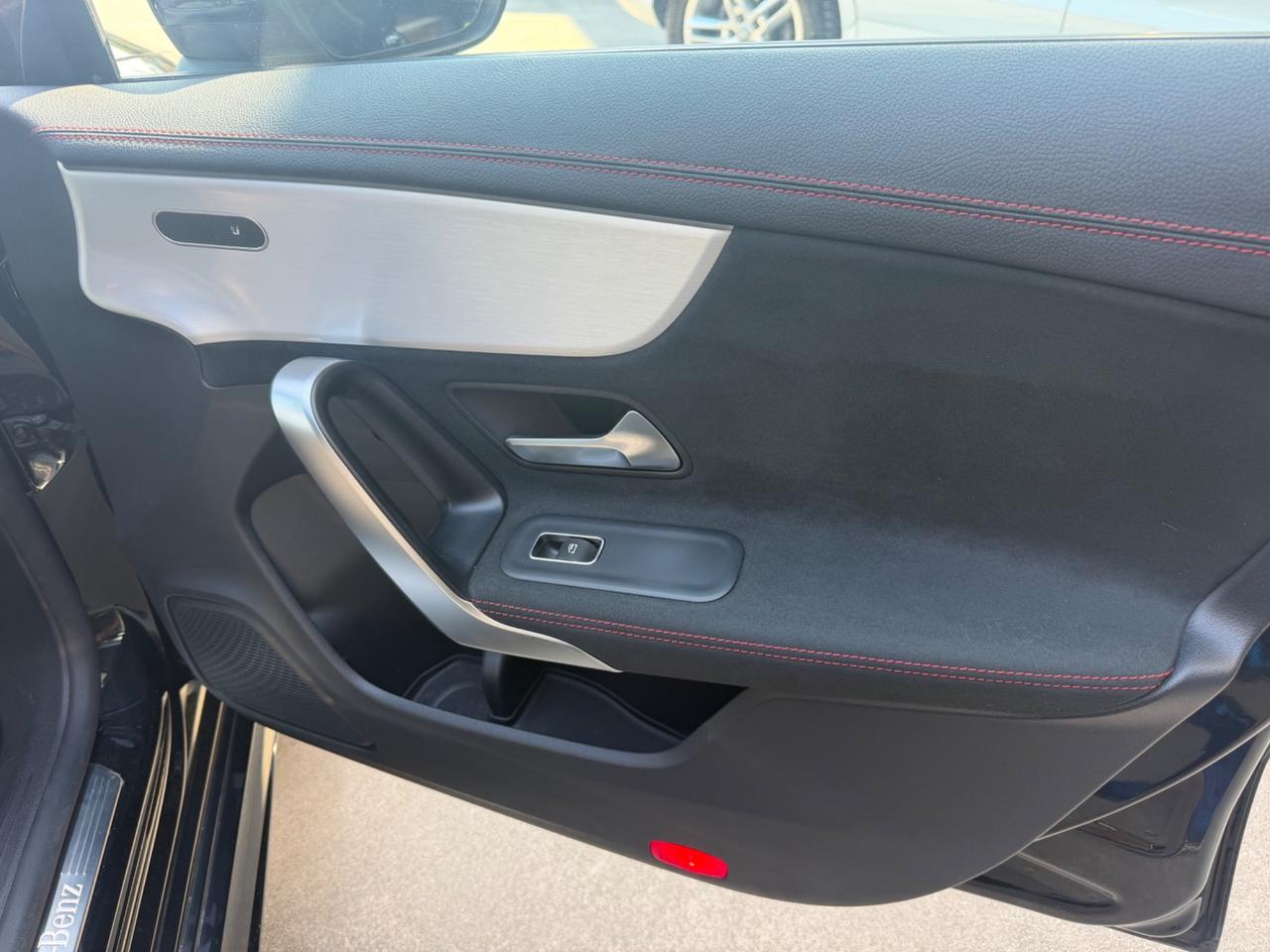 Mercedes-benz CLA 200 Automatic Premium AMG