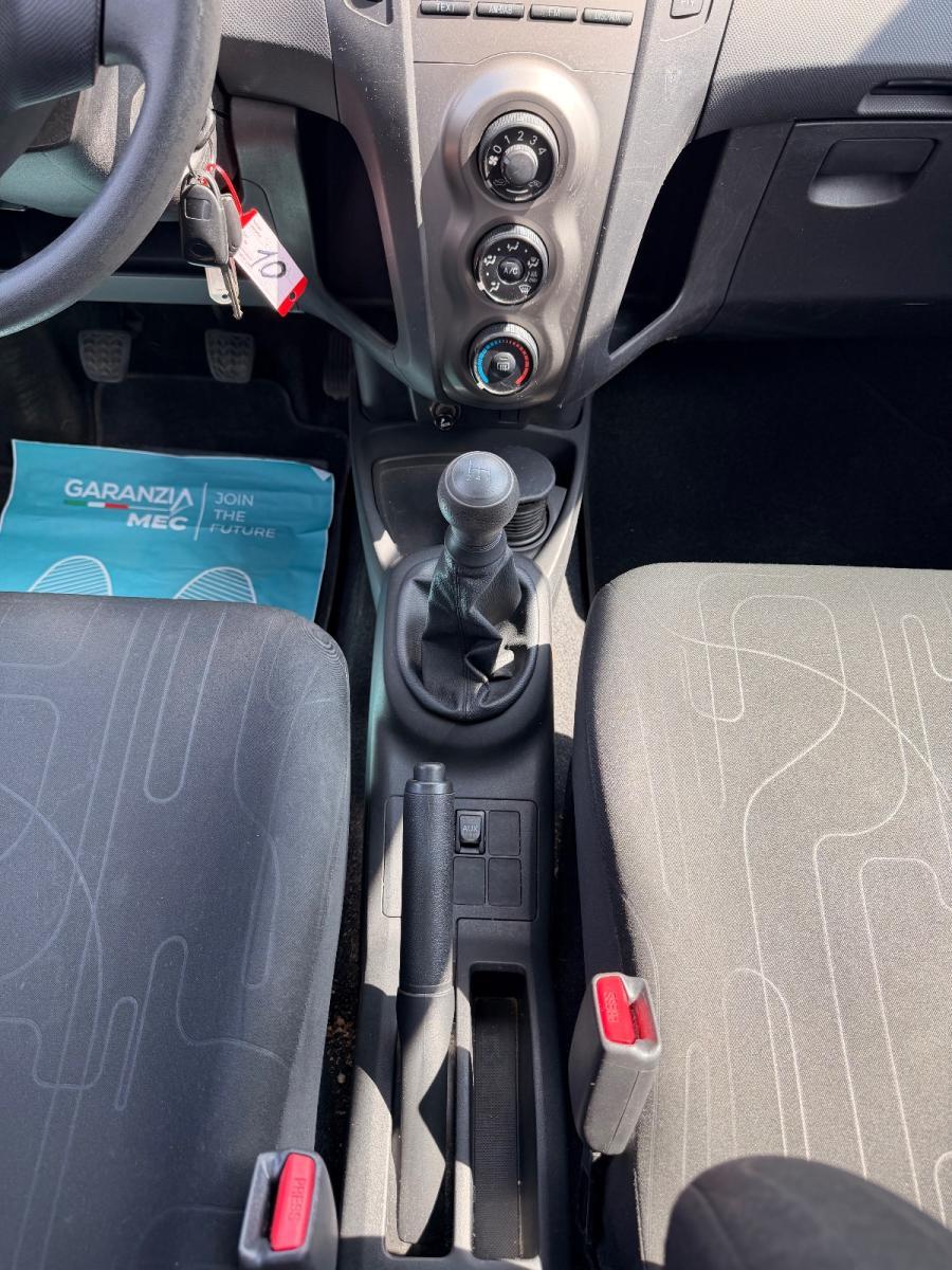 TOYOTA - Yaris 1.0 Now 5p my10