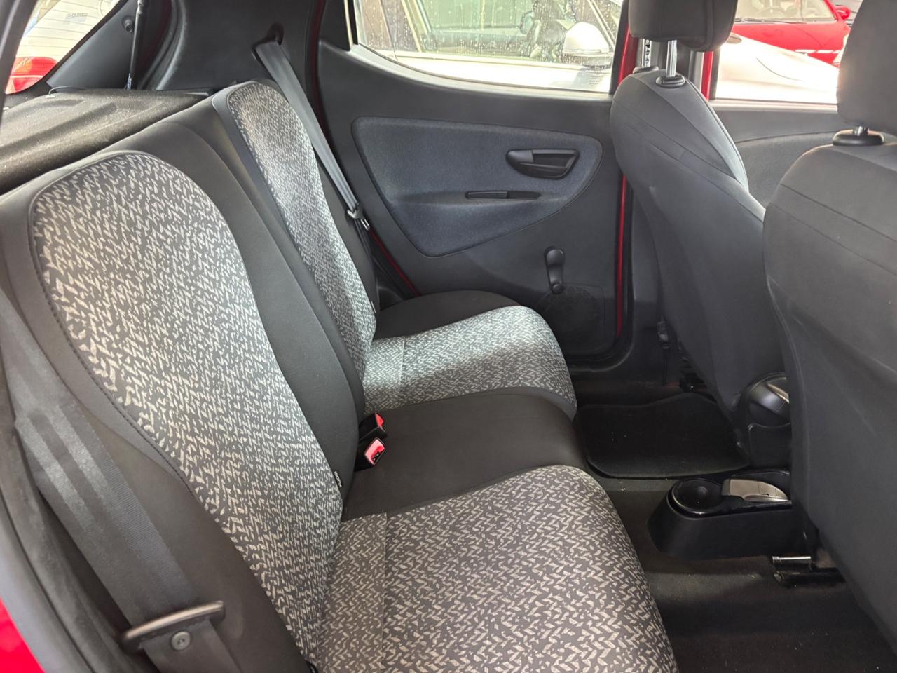 Lancia Ypsilon 1.2 69 CV 5 porte S&S Platinum