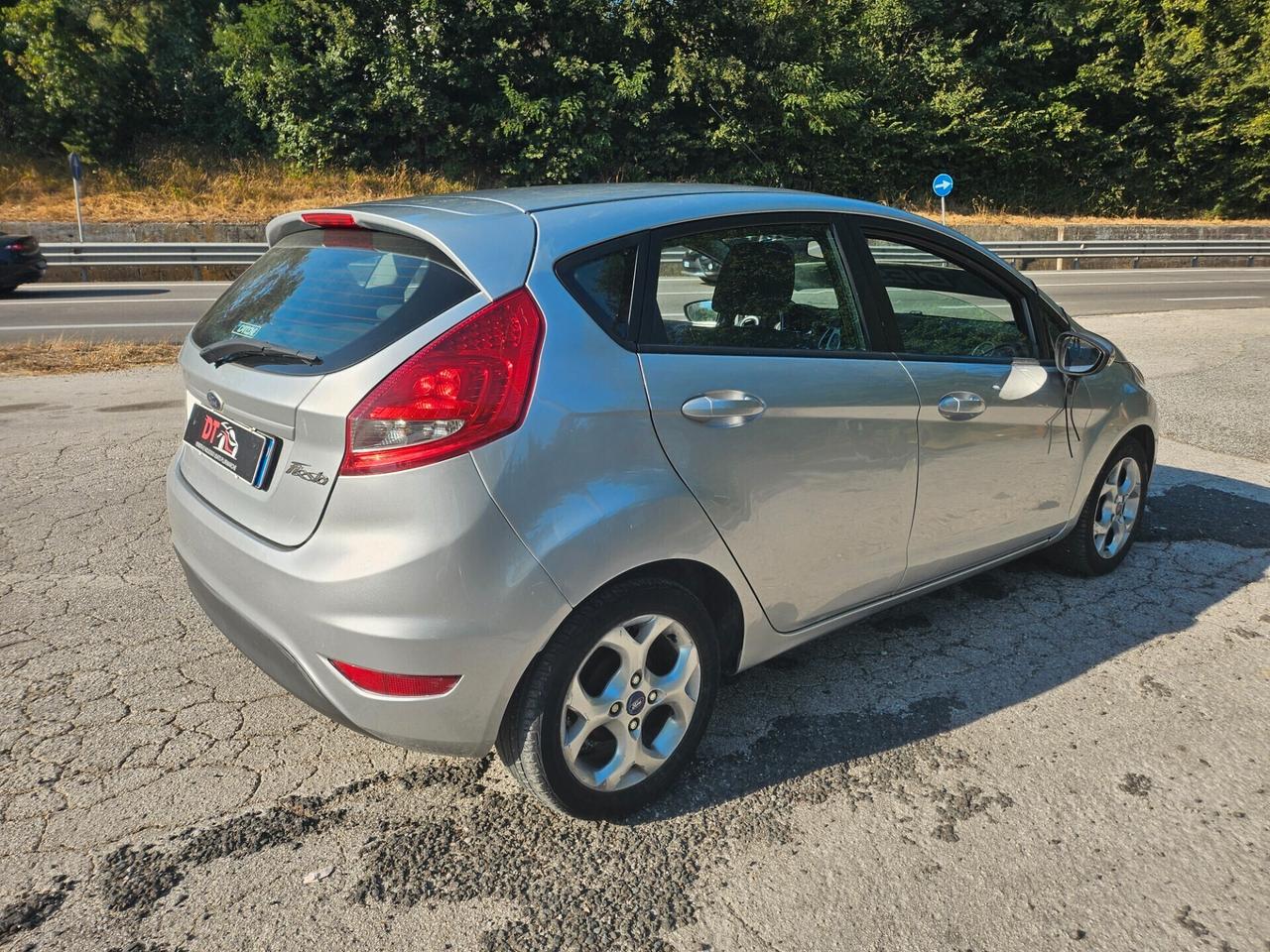 Ford Fiesta 1.4 TDCi 70CV 5 porte Titanium