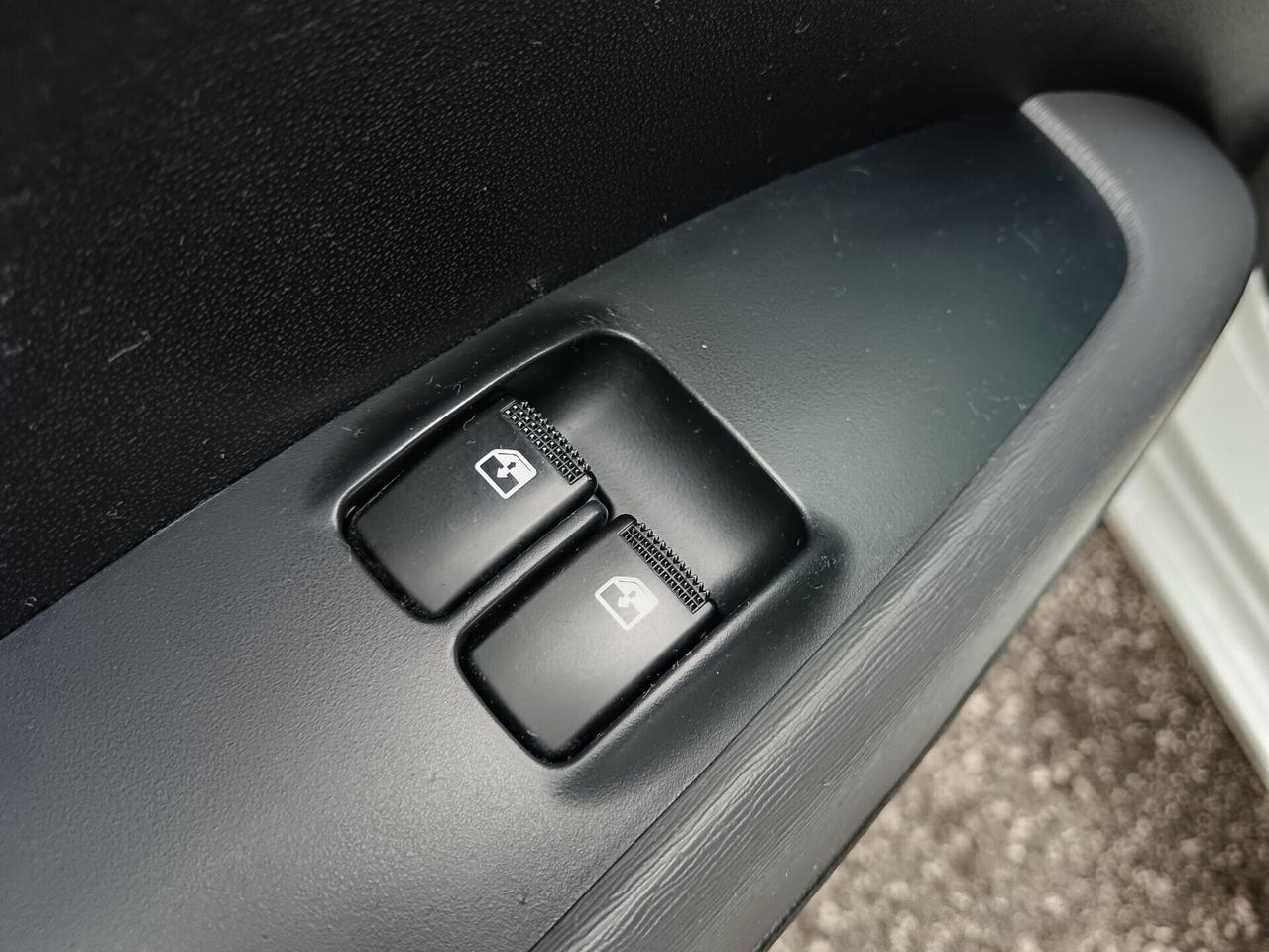 Hyundai i10 1.1 12V FIORUCCI RETROCAMERA