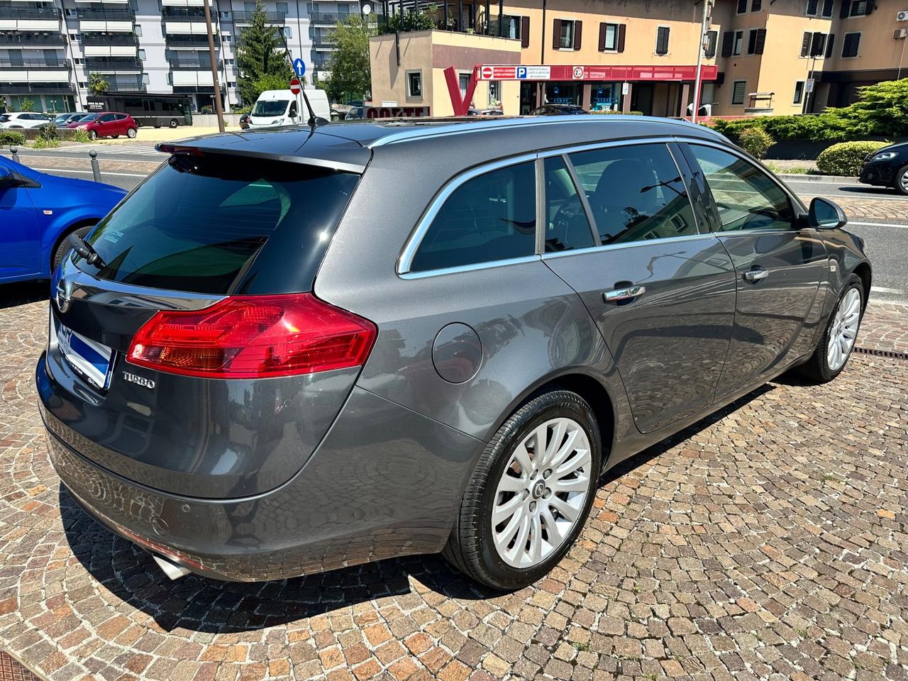 Opel Insignia 1.6 Turbo 180CV Sports Tourer Cosmo
