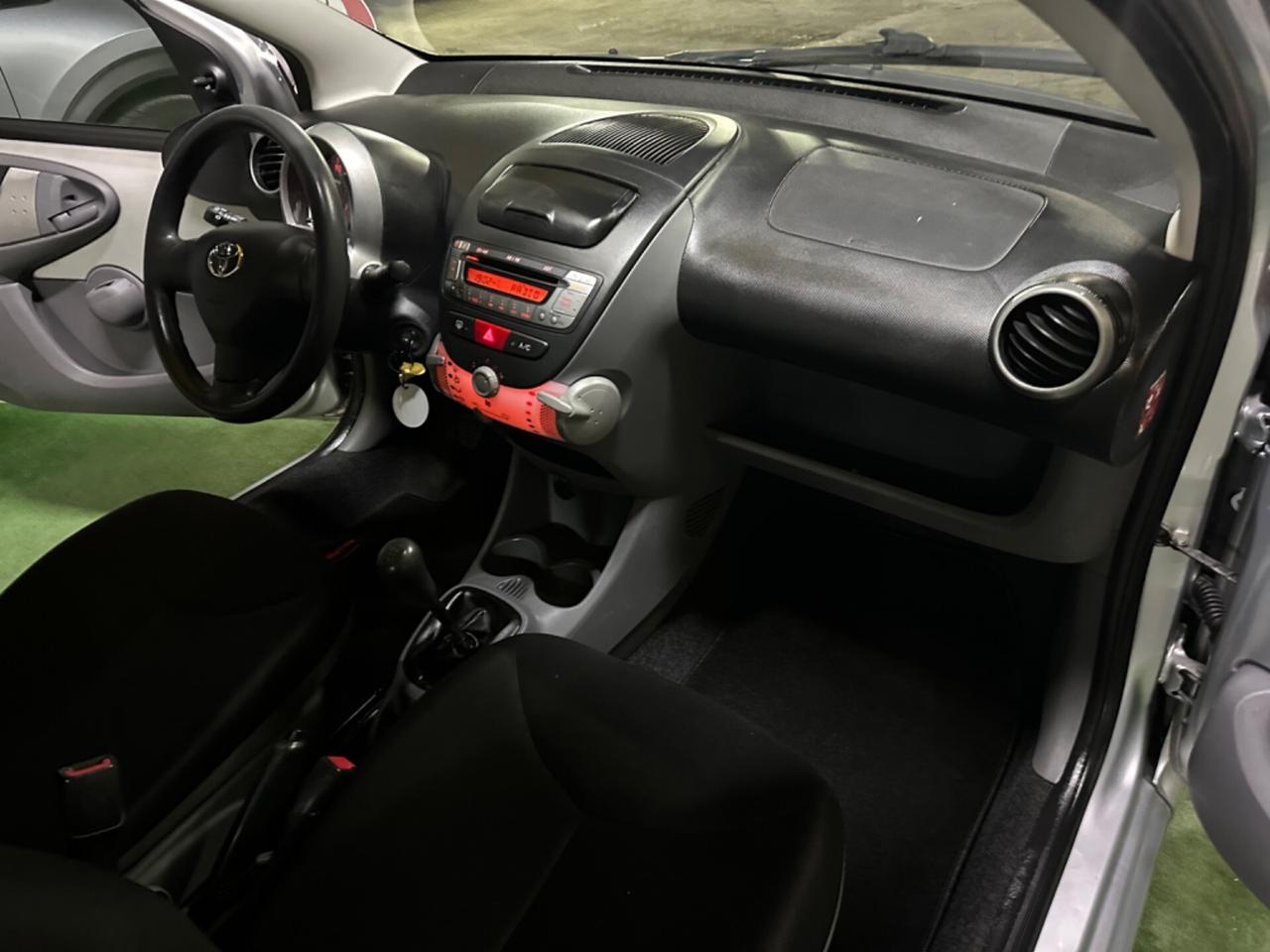 Toyota Aygo 1.0 12V VVT-i 5 porte Active Connect