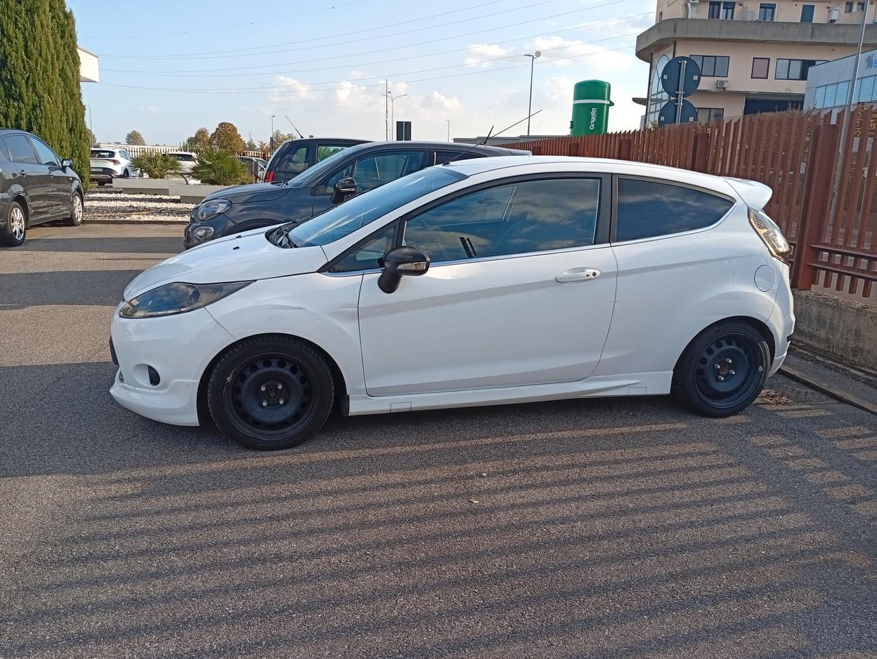 Ford Fiesta 1.2 82CV 3 porte NEOPATENTATI OK