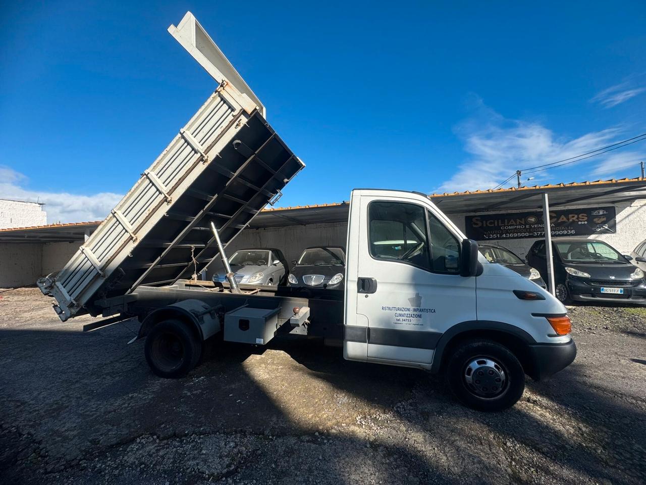 IVECO DAILY 35C13 RIBALTABILE TRI LATERALE MOTORE 2.8 TURBO