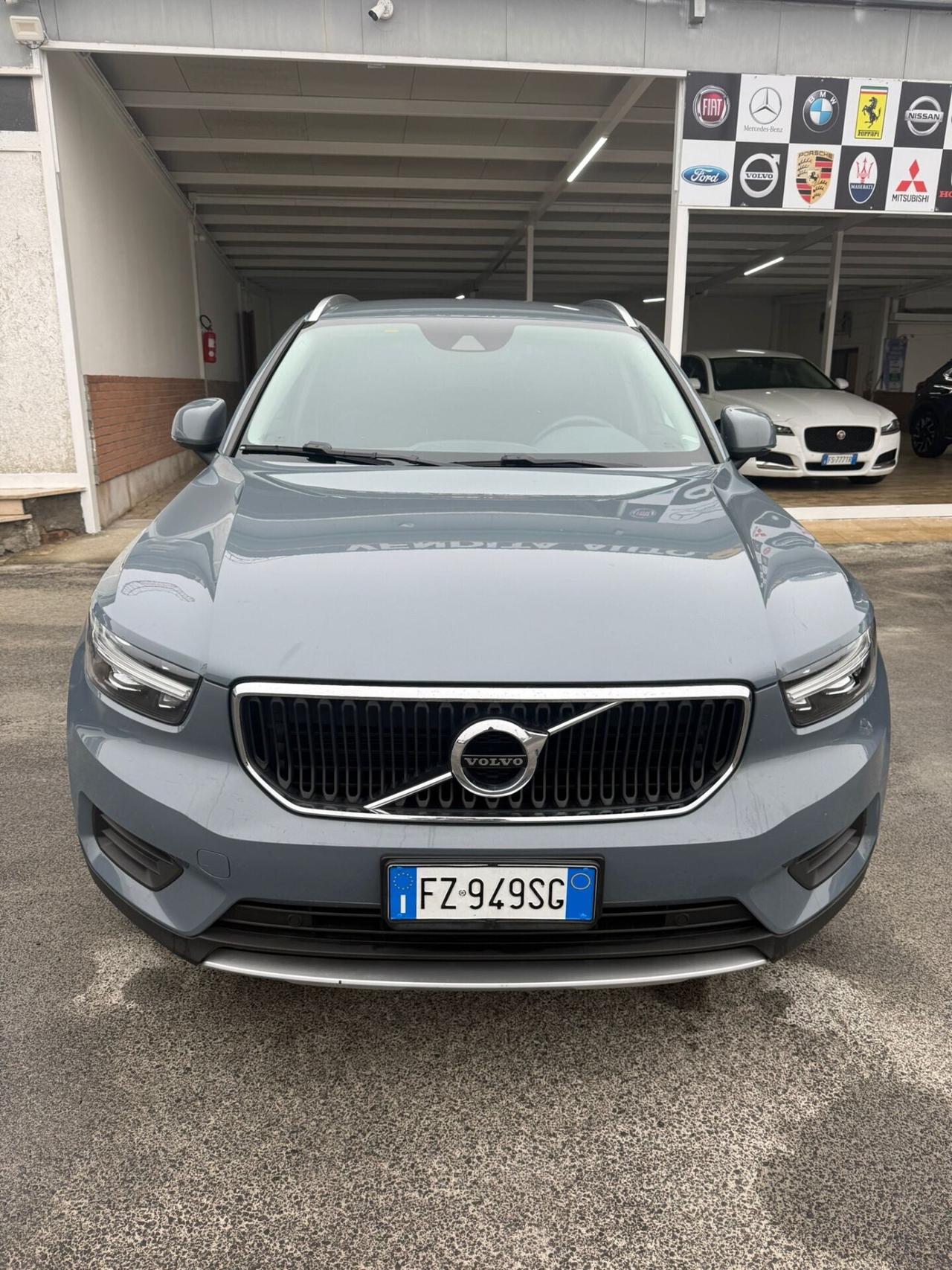 Volvo XC40 D3 AWD Geartronic Momentum