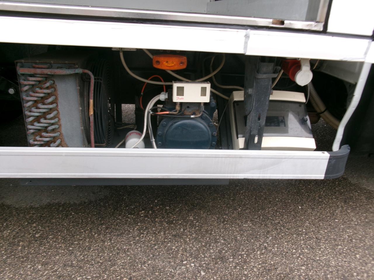 Iveco Daily 35C15 3000 150CV E5 FRIGO ATP FRCX -20° 12/2028 7 PEDANE