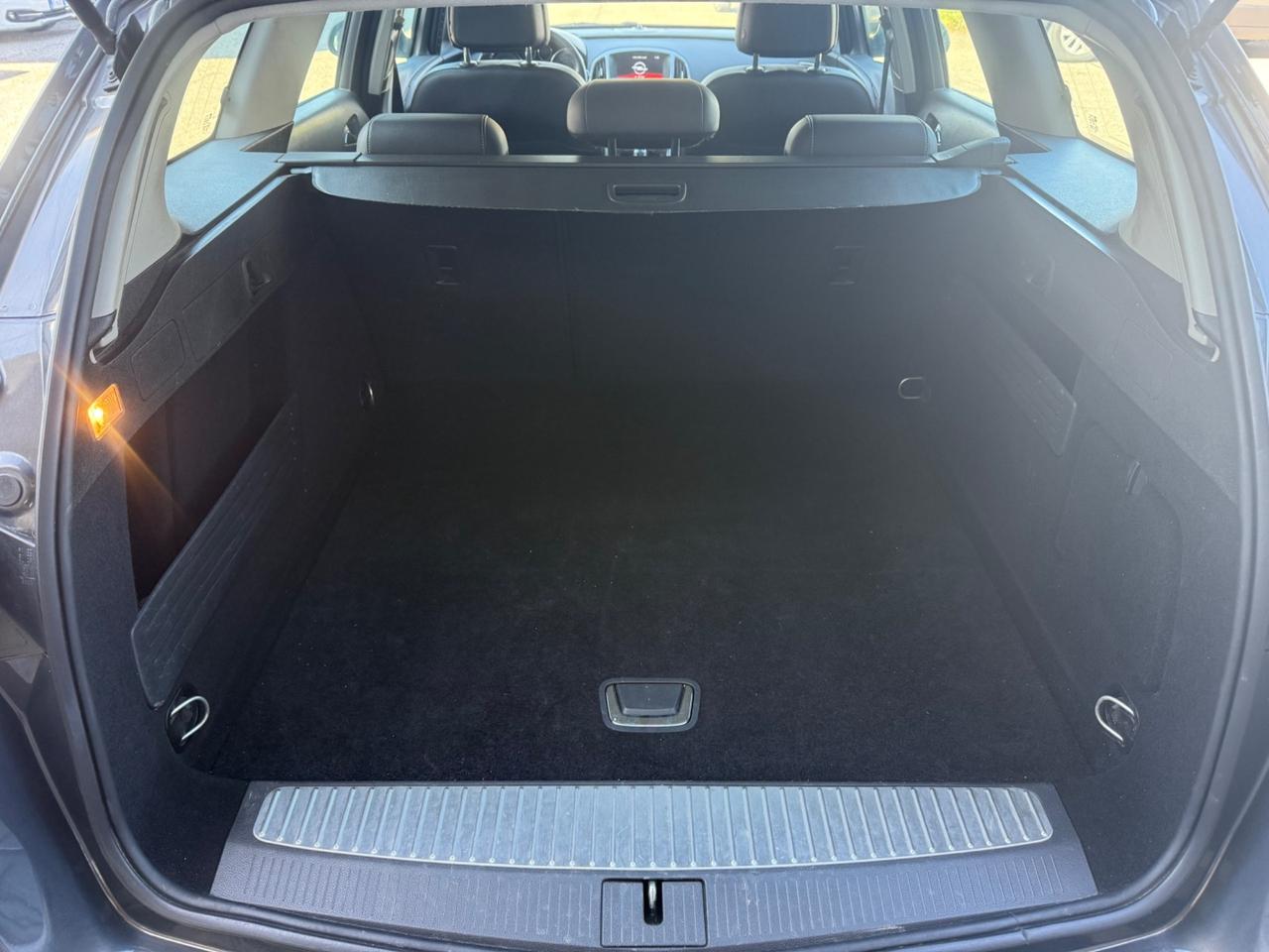 Opel Astra 1.4 Turbo 140CV Sports Tourer GPL Cosmo