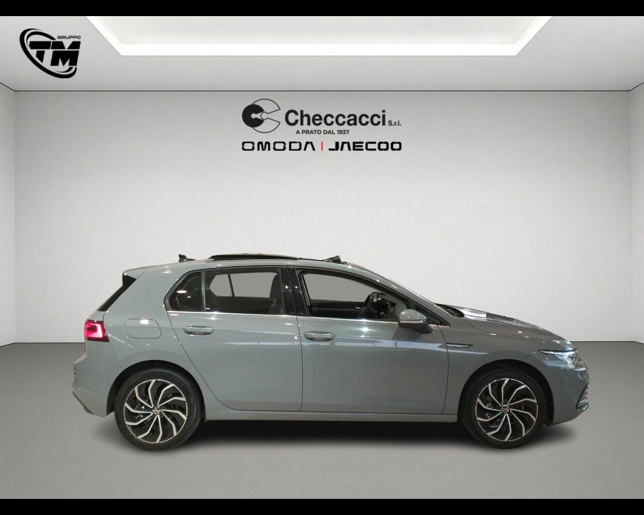 VOLKSWAGEN Golf 8ª serie Golf 1.5 eTSI 150 CV ...