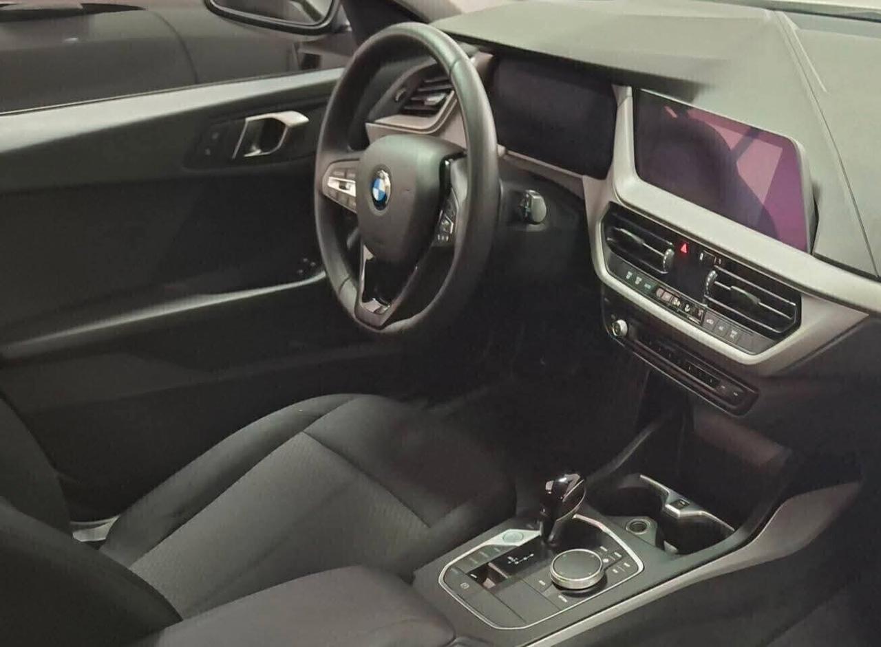 Bmw 116D 5p. Cambio automatico full optional