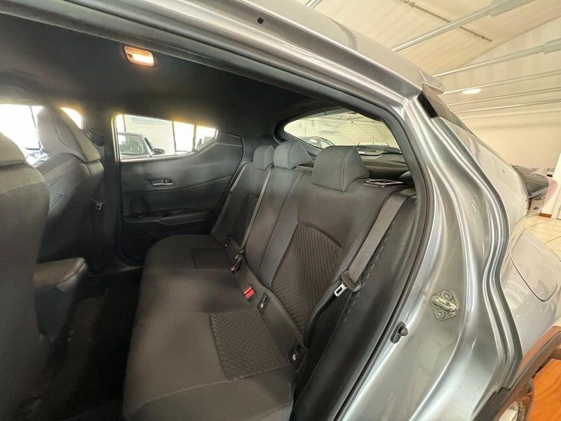 Toyota C-HR C-HR 1.8 Hybrid E-CVT Active