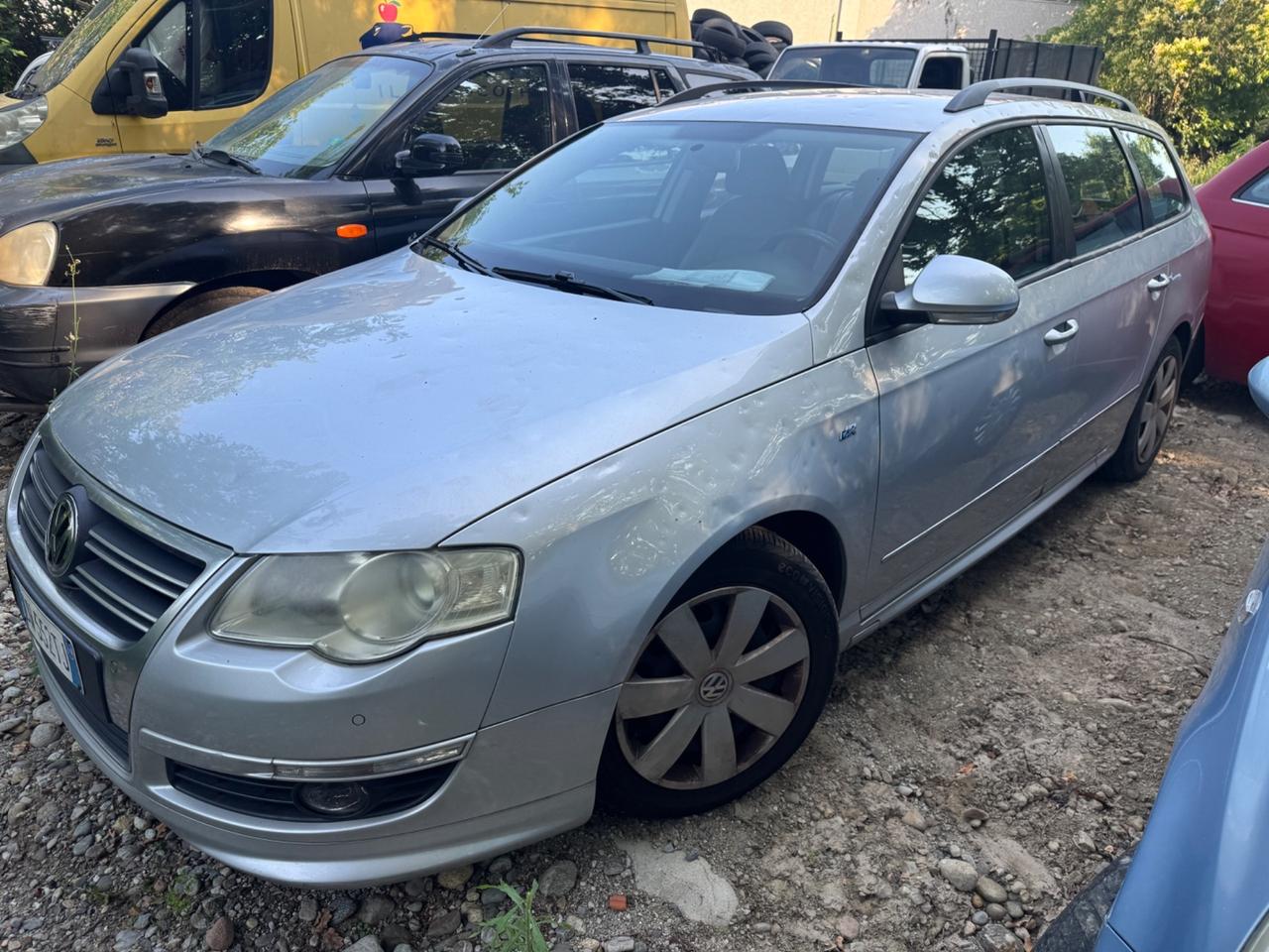 Volkswagen Passat 2.0 TDI DPF Var. Highline Comerciante