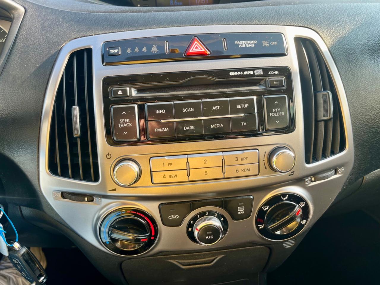 Hyundai i20 1.2GPL 2013 139.000km bombole revisionate fino all 2033