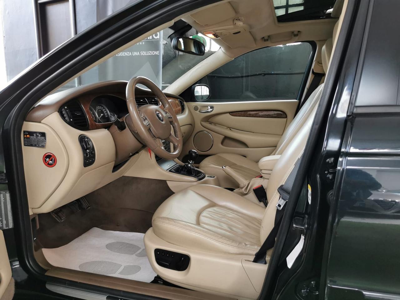 Jaguar X-Type 2.2D cat Wagon Executive GARANZIA 12 MESI