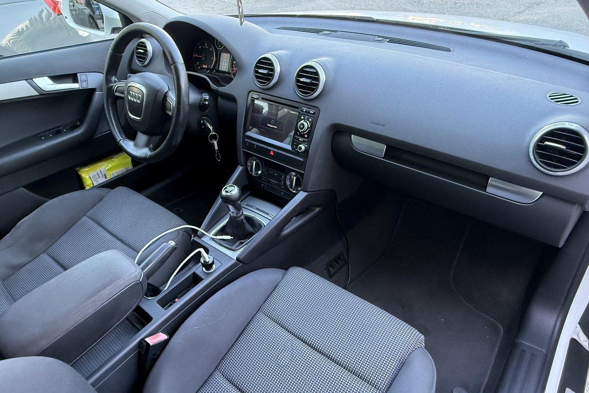 AUDI A3 SPB 2.0 TDI F.AP. Ambiente