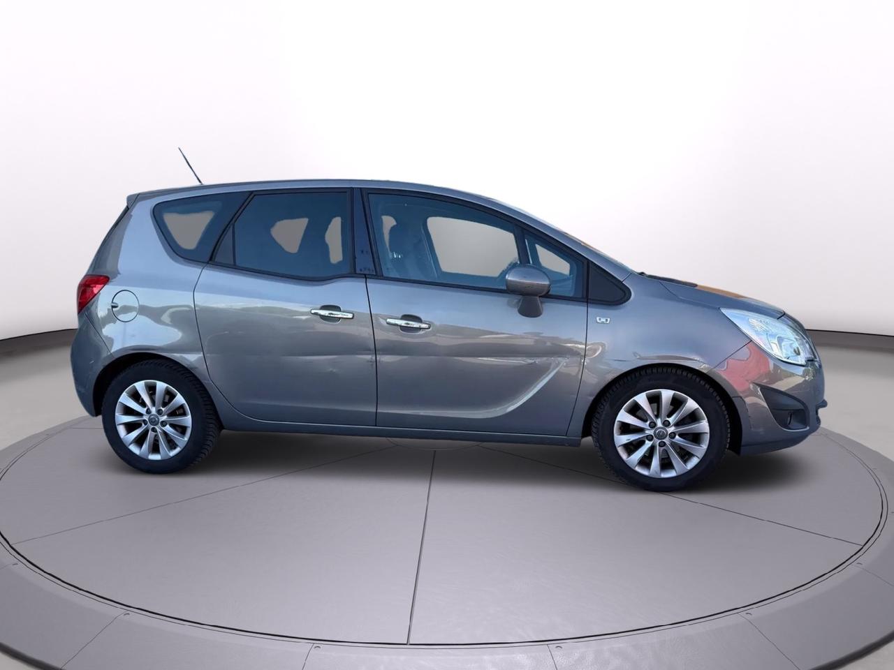 Opel Meriva 1.3 CDTI anno 2014 neo patentati