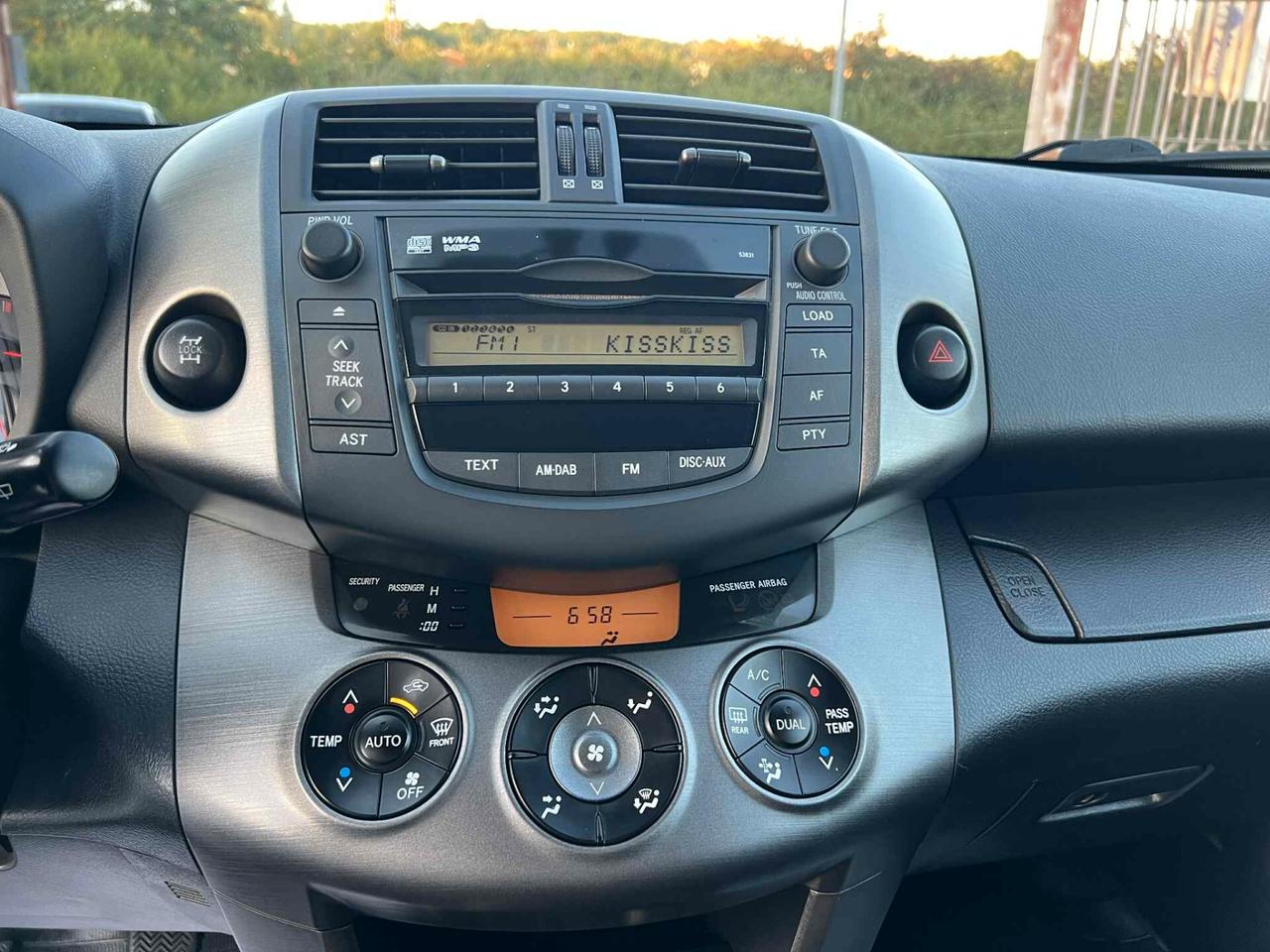 Toyota RAV 4 CROSSOVER 2.2 150Cv 4x4 -UNICO P-