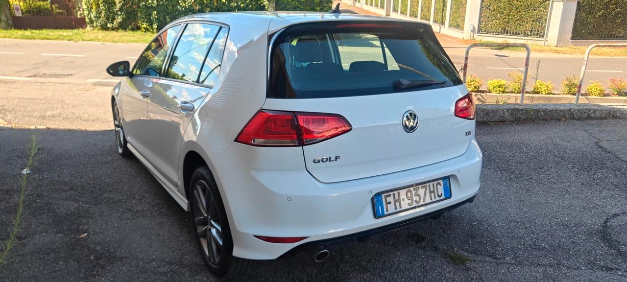 Volkswagen Golf 1.6 TDI 110 CV 5p. R-LINE