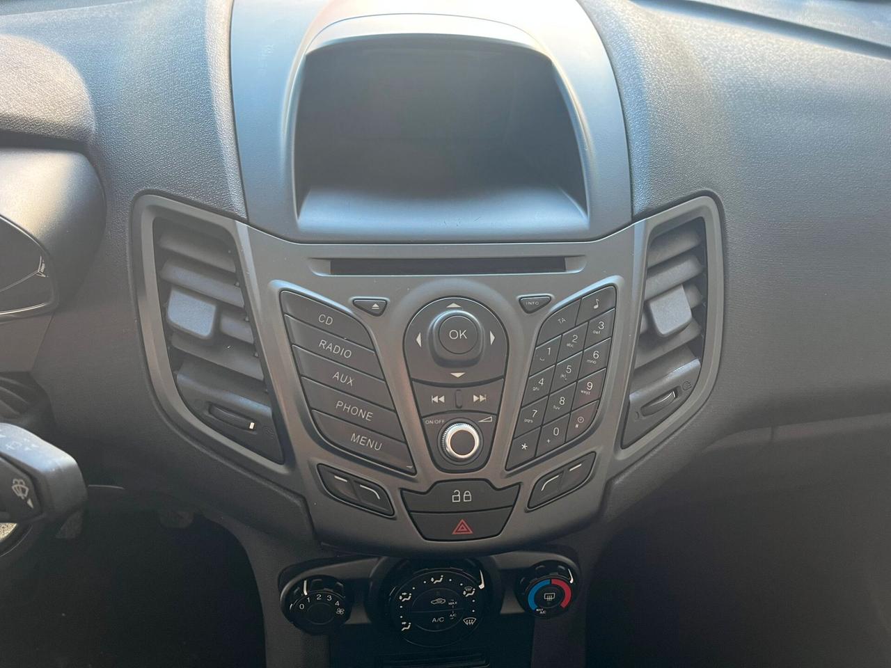 Ford Fiesta 1.0 80CV 5 porte Titanium