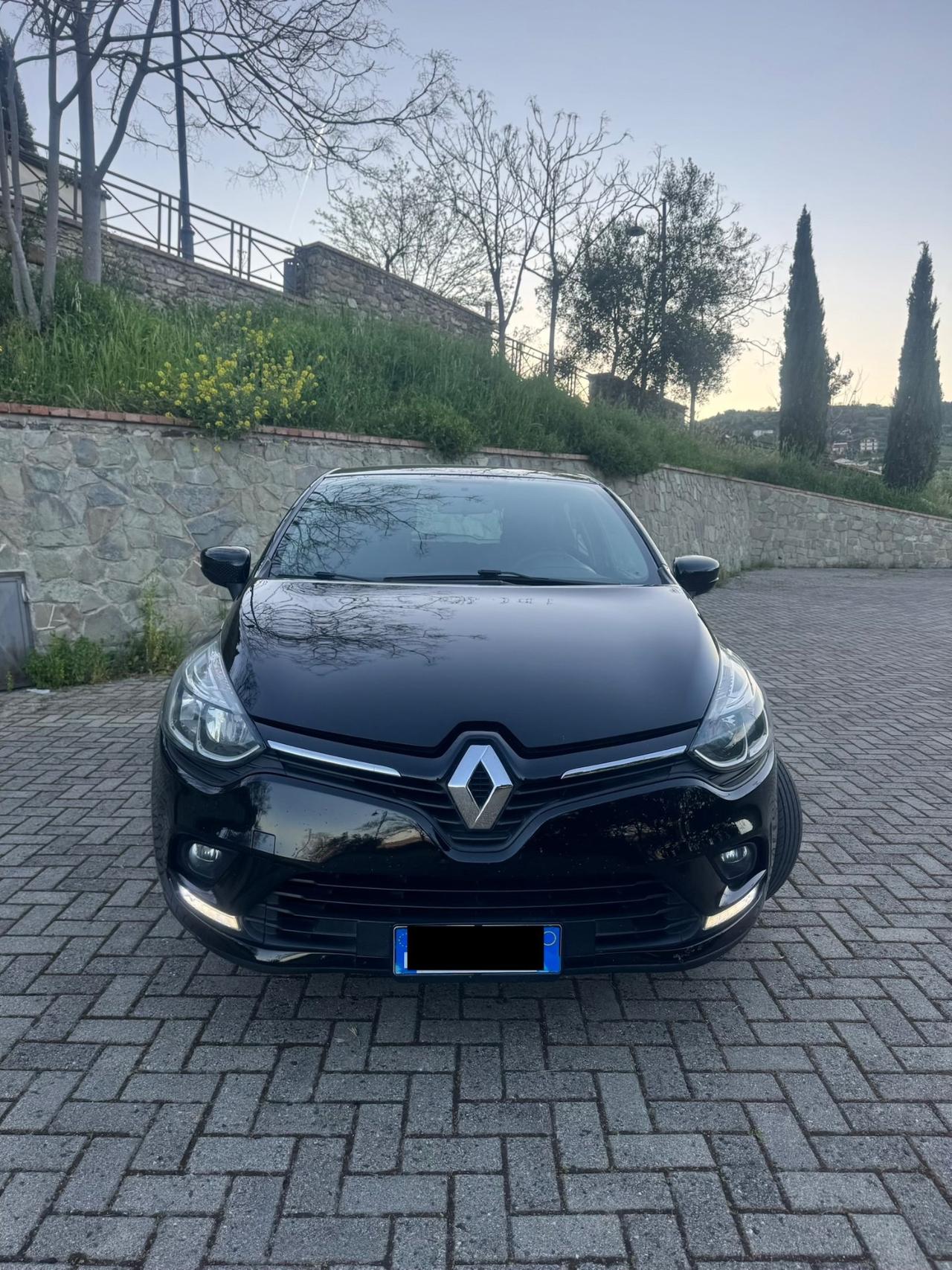 Renault Clio 1.5 dCi 90Cv *Black Edition* 2016