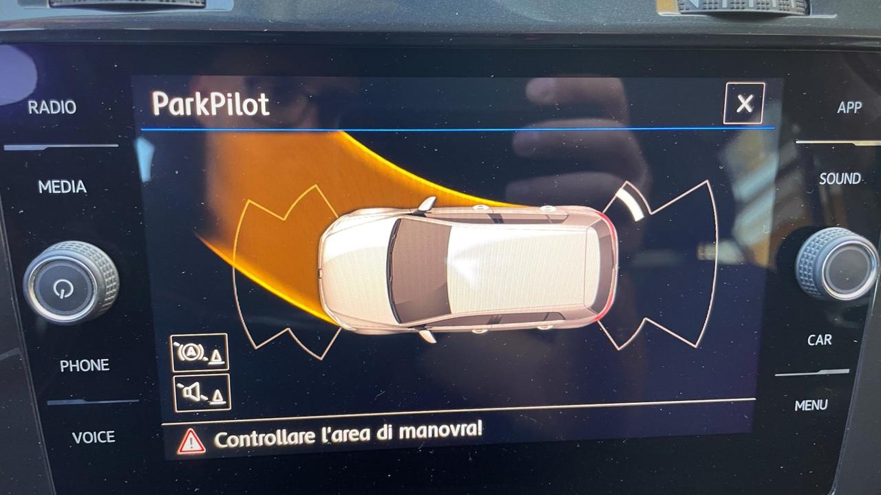 Volkswagen Golf 7.5 1.6 TDI Business - 2019
