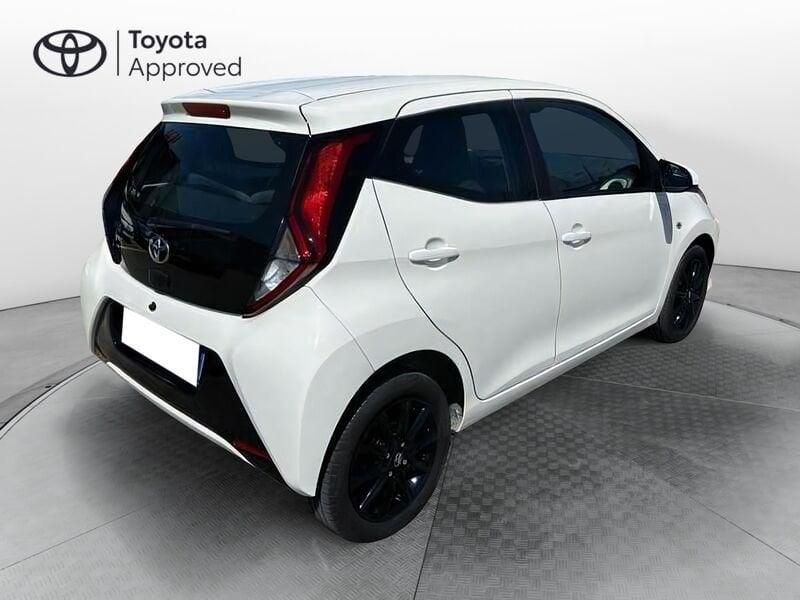 Toyota Aygo 1.0 72 CV x-play