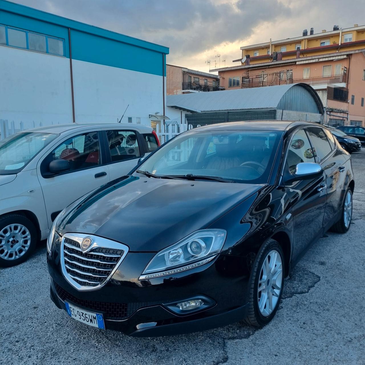 Lancia Delta 1.6 MJT DPF Gold