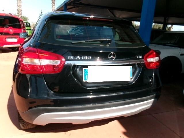 Mercedes-benz GLA 180 GLA 180 d Premium