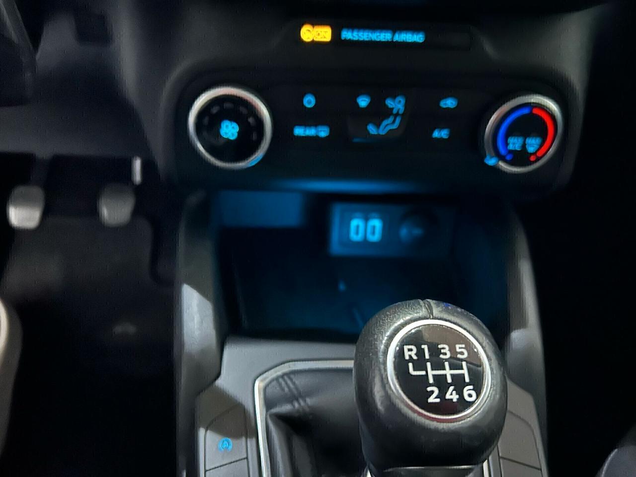 Ford Focus 1.5 Berlina 95 CV 5p. NEOPATENTATI