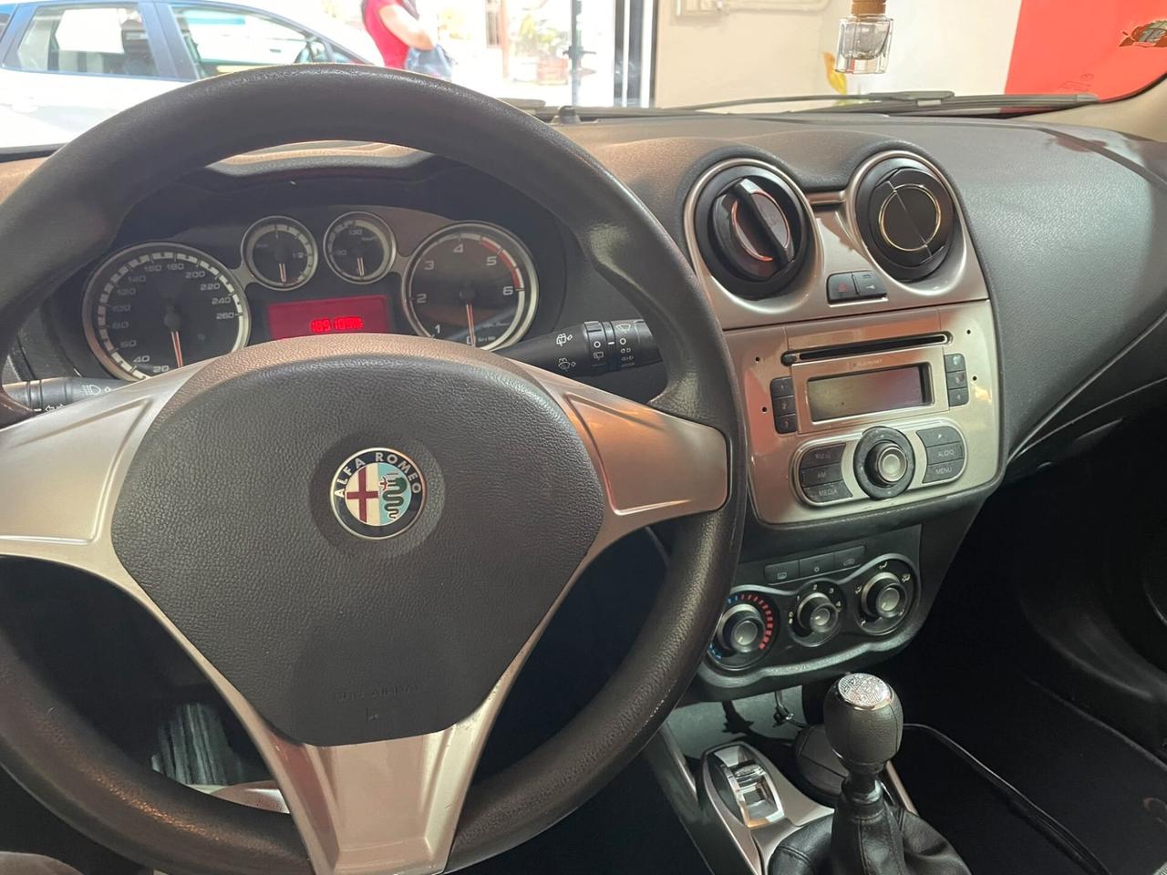Alfa Romeo MiTo 1.3 JTDm 16V 90 CV Distinctive Sport Pack