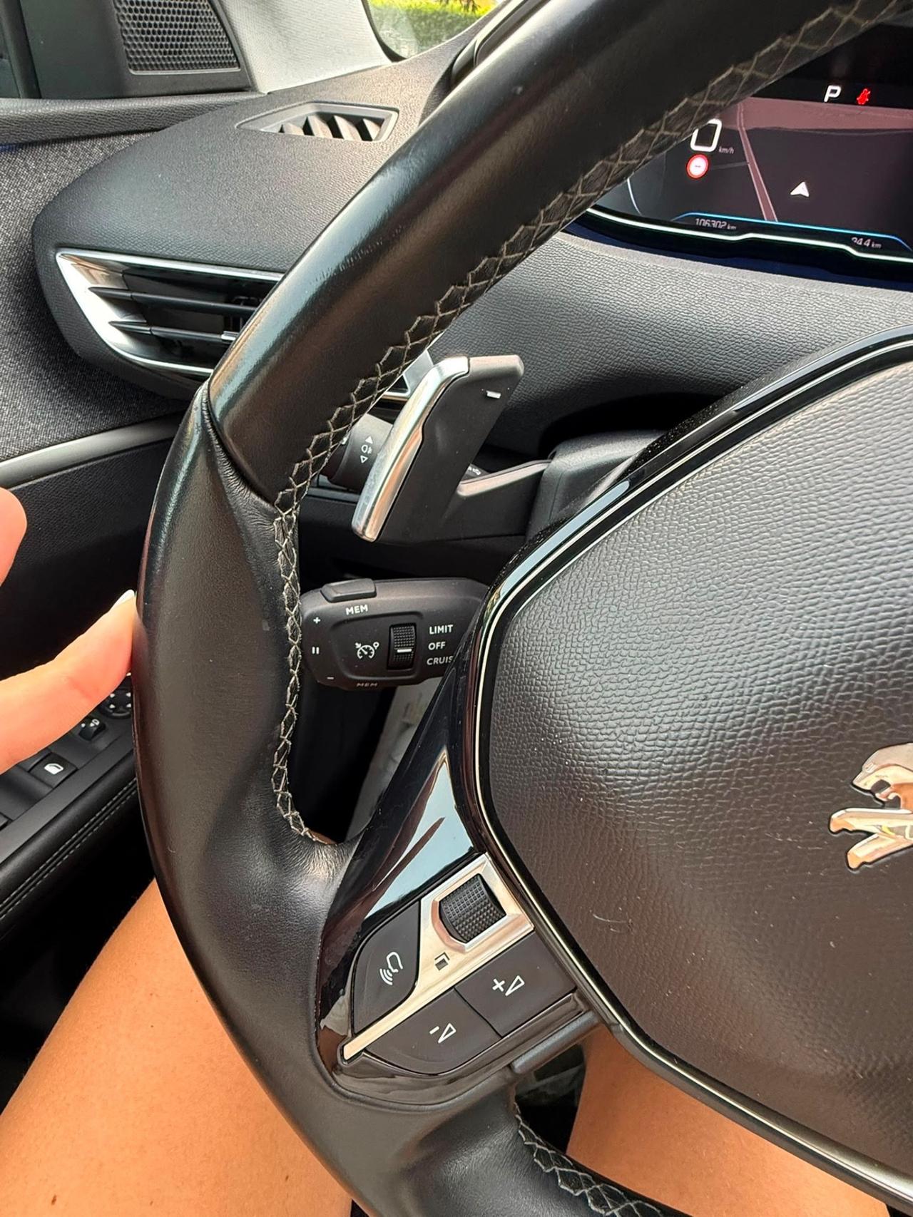 Peugeot 3008 1.5 diesel anno 2022 uni proprietario