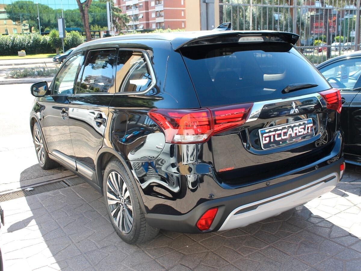 Mitsubishi Outlander 2.0 2WD GPL Bi-fuel CVT Instyle SDA