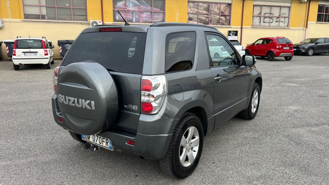 Suzuki Grand Vitara 1.9 DDiS 3p. Special Edition